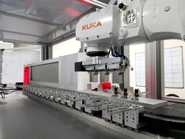 Kuka Robot with Beckhoff XTS